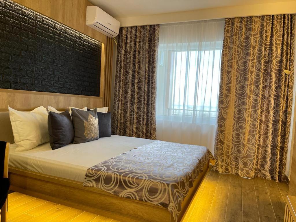 Hotel Tomis Mamaia Exterior foto